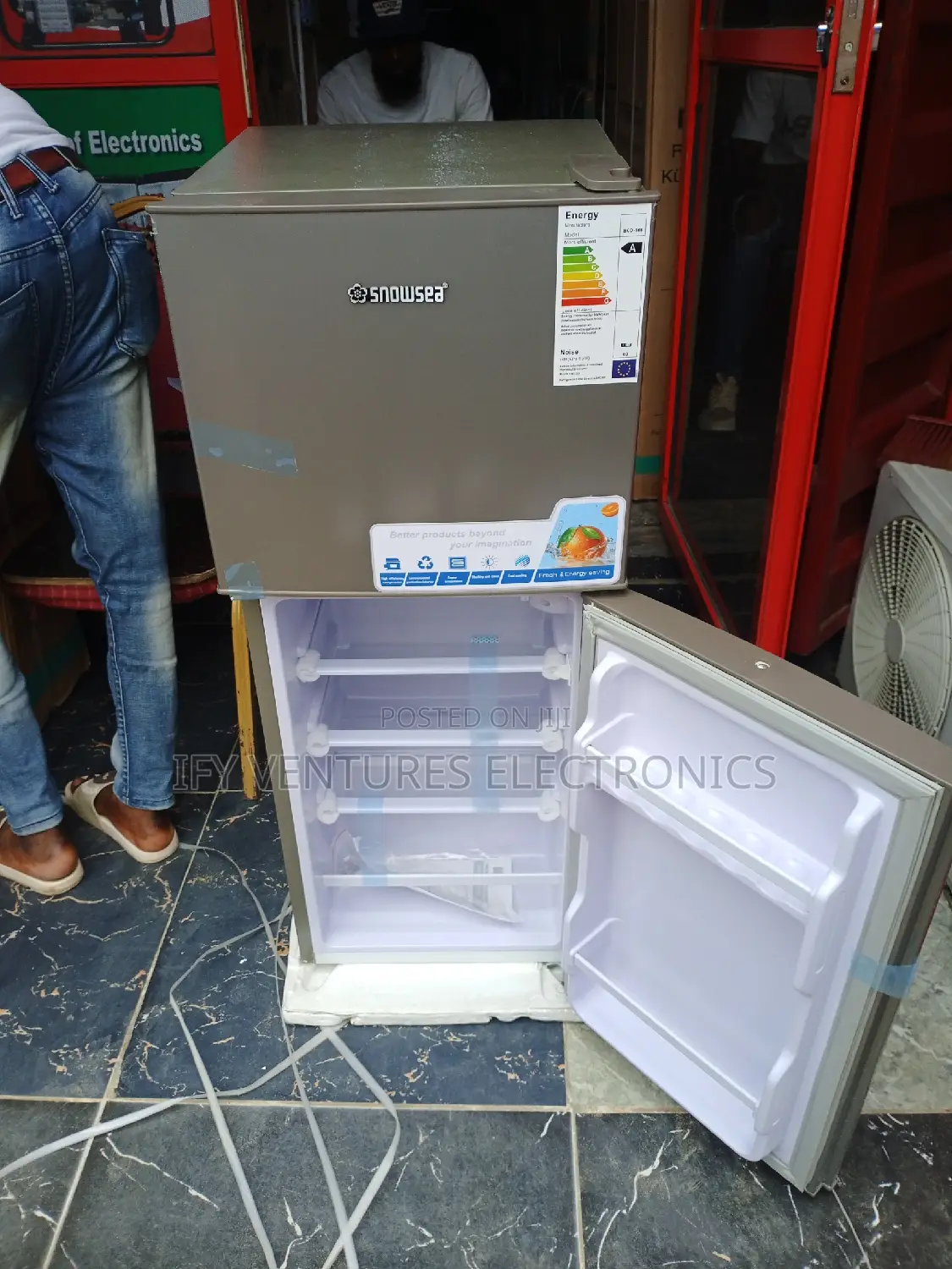 Snowsea Double Door Refrigerator 130 Litres