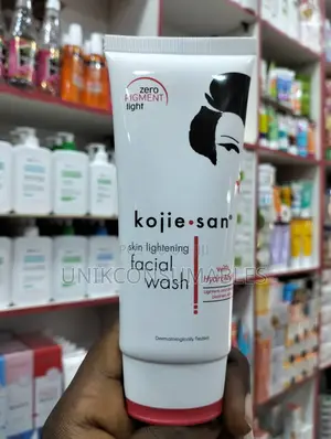 Kojie San Skin Lightening Facial Wash With Hydromoist