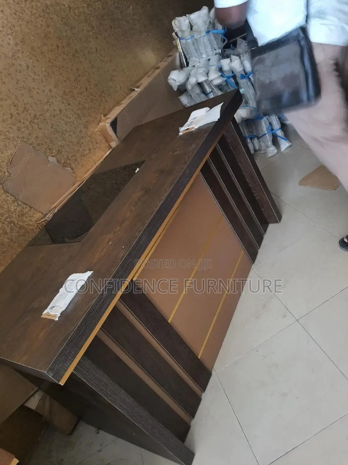 Quality Executive Table