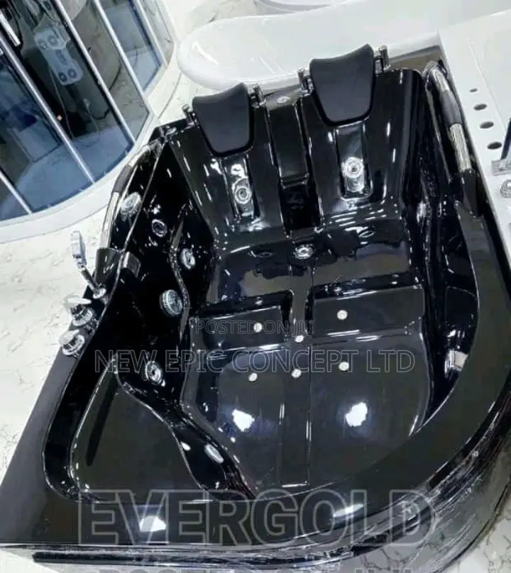 Black Double Jacuzzi