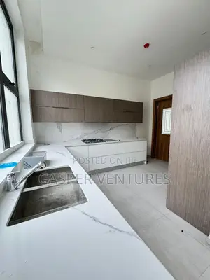 3bdrm Apartment in Ikoyi for rent