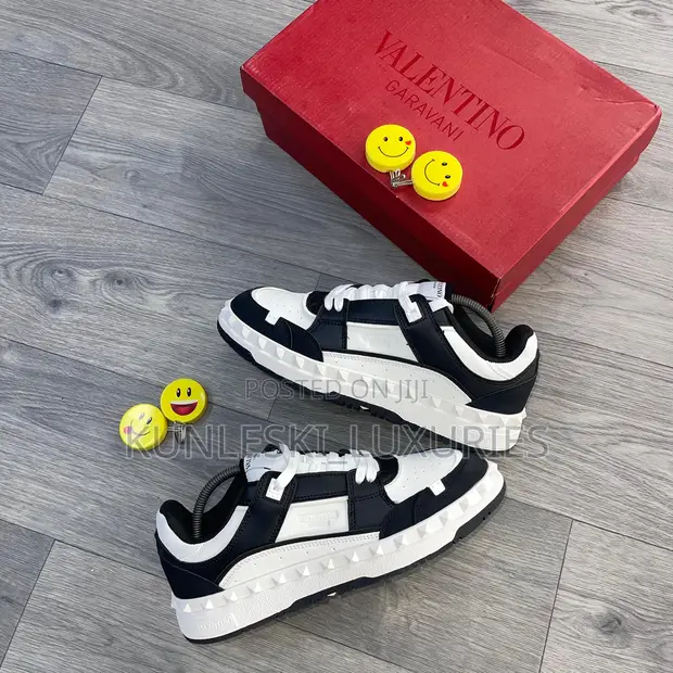 Original Valentino Garavani Men Leather Sneakers in Colors in