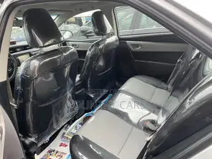 Toyota Corolla 2015 Silver