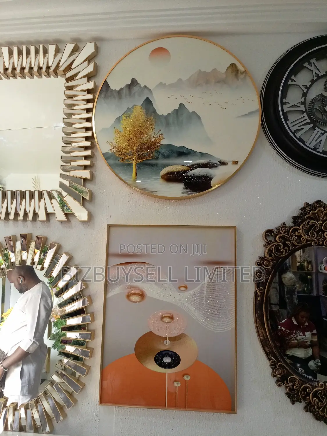 Wall Glass Frame.
