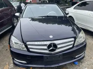Mercedes-Benz C300 2010 Black