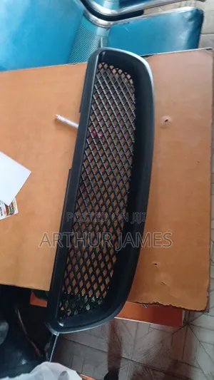 Front Grill Corolla Sports 2006