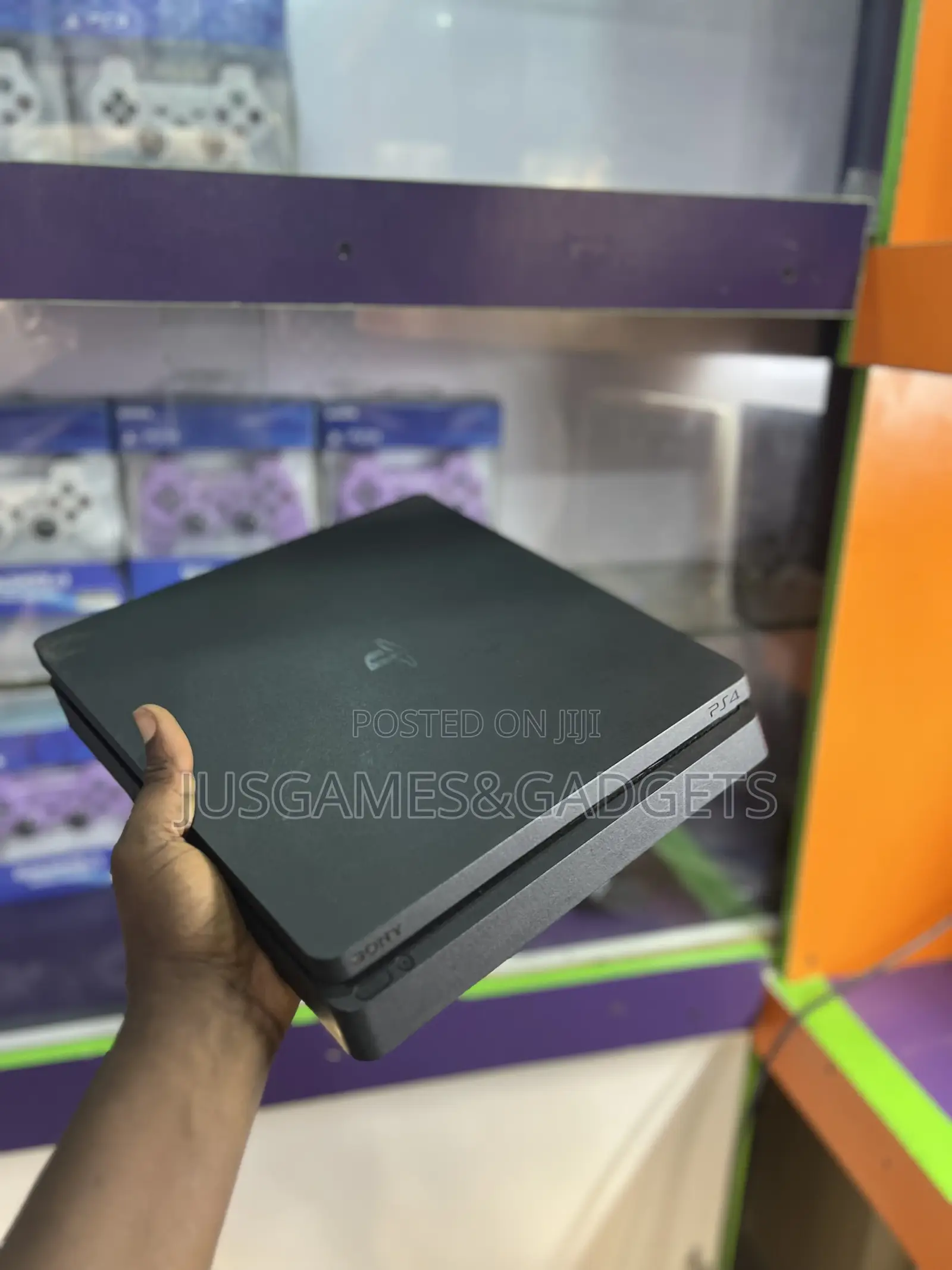Playstation 4 Slim Console