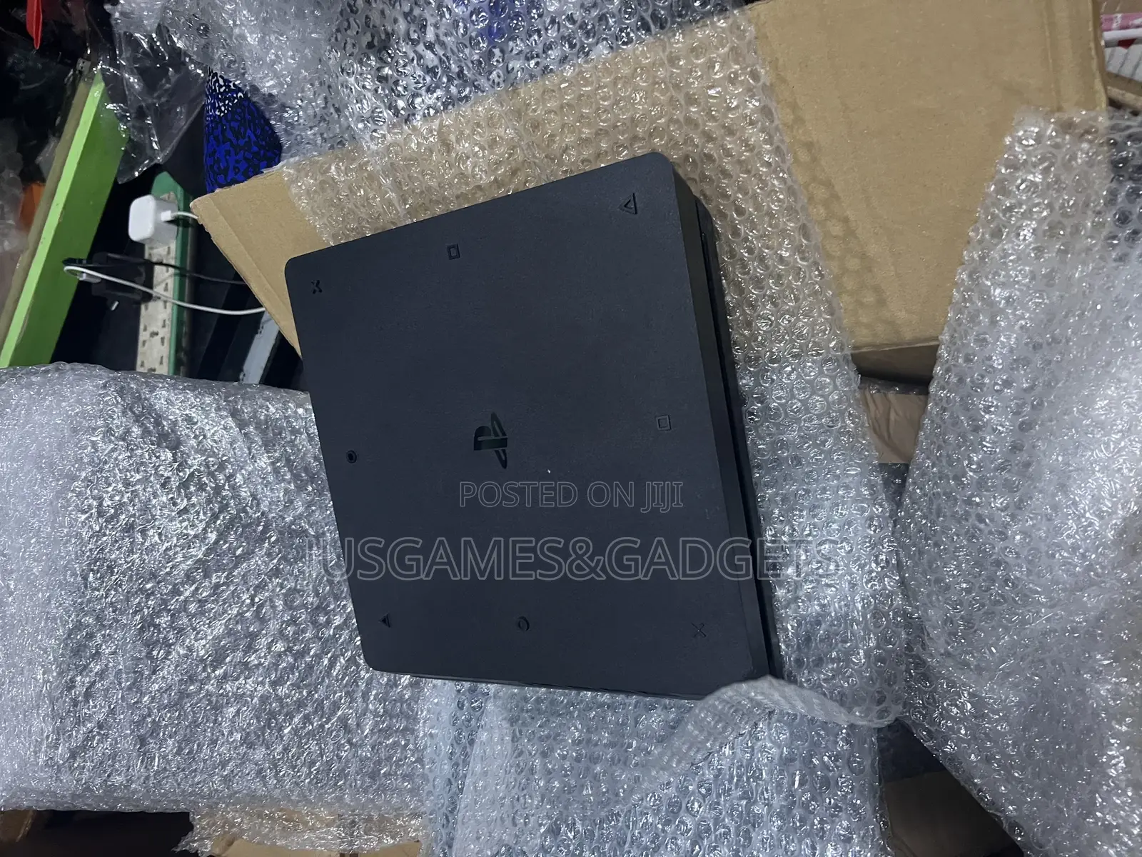 Playstation 4 Slim Console