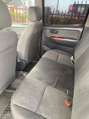 Toyota Hilux 2013 White