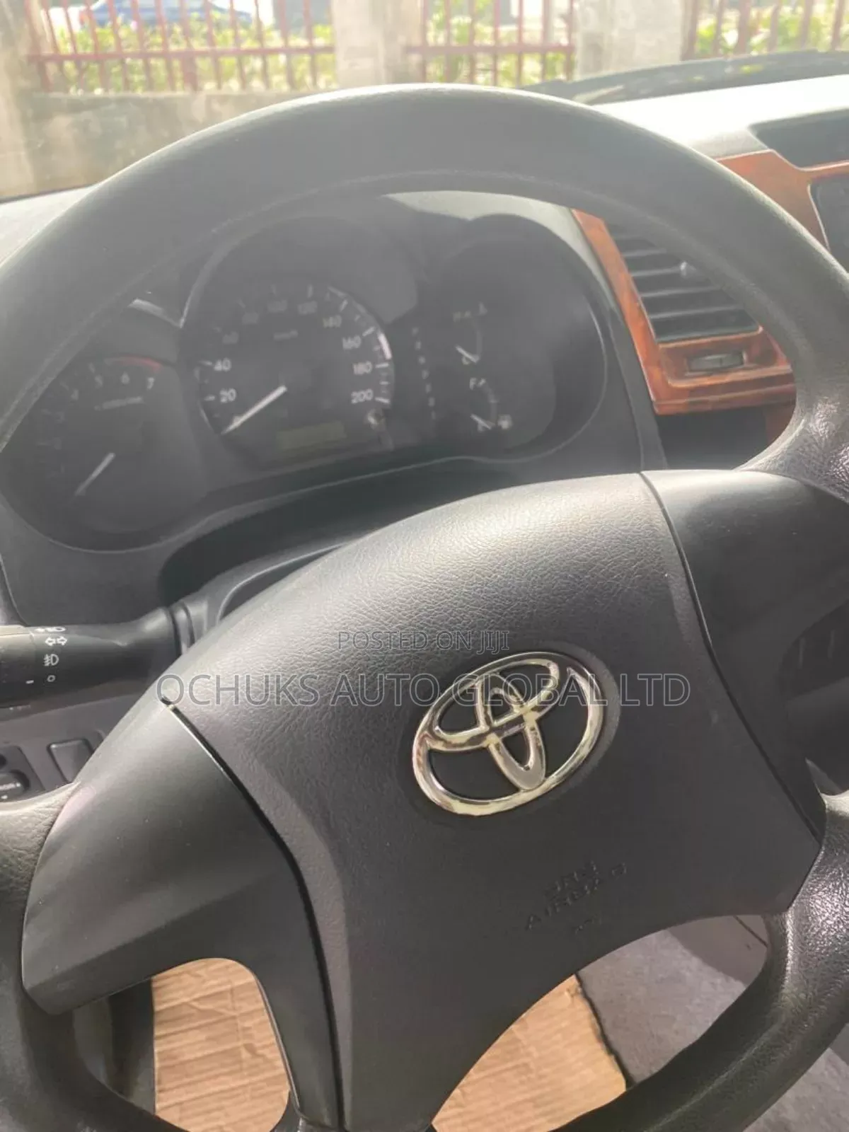 Toyota Hilux 2013 White