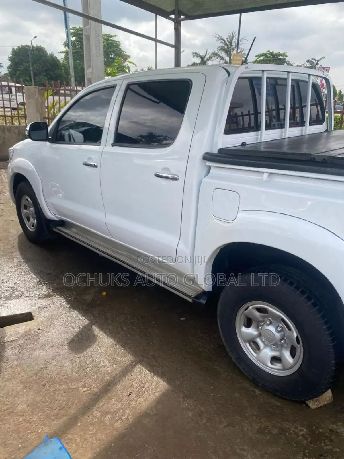 Toyota Hilux 2013 White