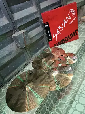 Sabian B8x Set of Cymbals Plate
