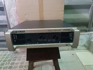 Photo - Yamaha Amplifier P5000s