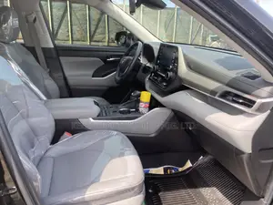 Toyota Highlander XLE 2021 Black