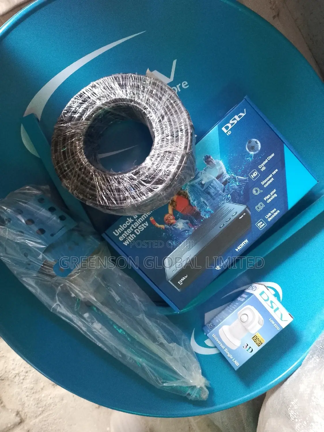 Complete Set of DSTV Decoder