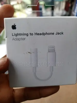 Lightning to Headphone