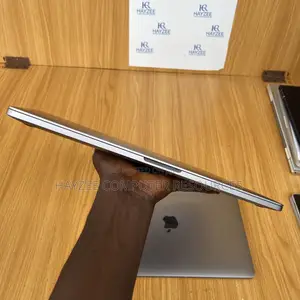 Laptop Apple MacBook Pro 2019 32GB Intel Core I9 SSD 1T