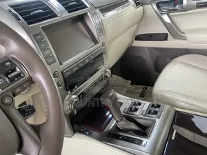 Lexus GX 460 Luxury 2015 White