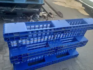 Blue Fancy Plastic Pallets