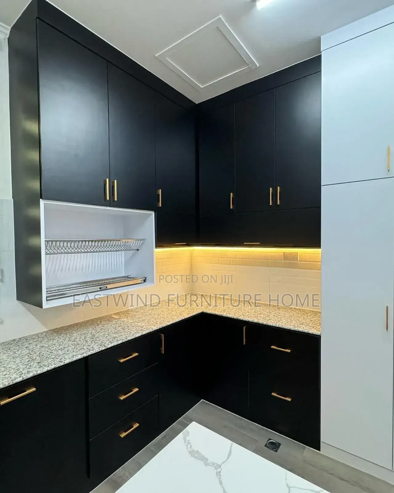 Classic Kitchen Cabinet