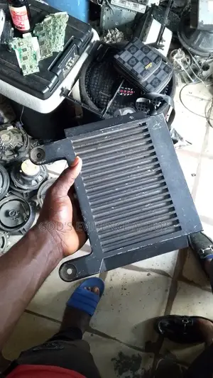Amplifier for Volvo S80 2010