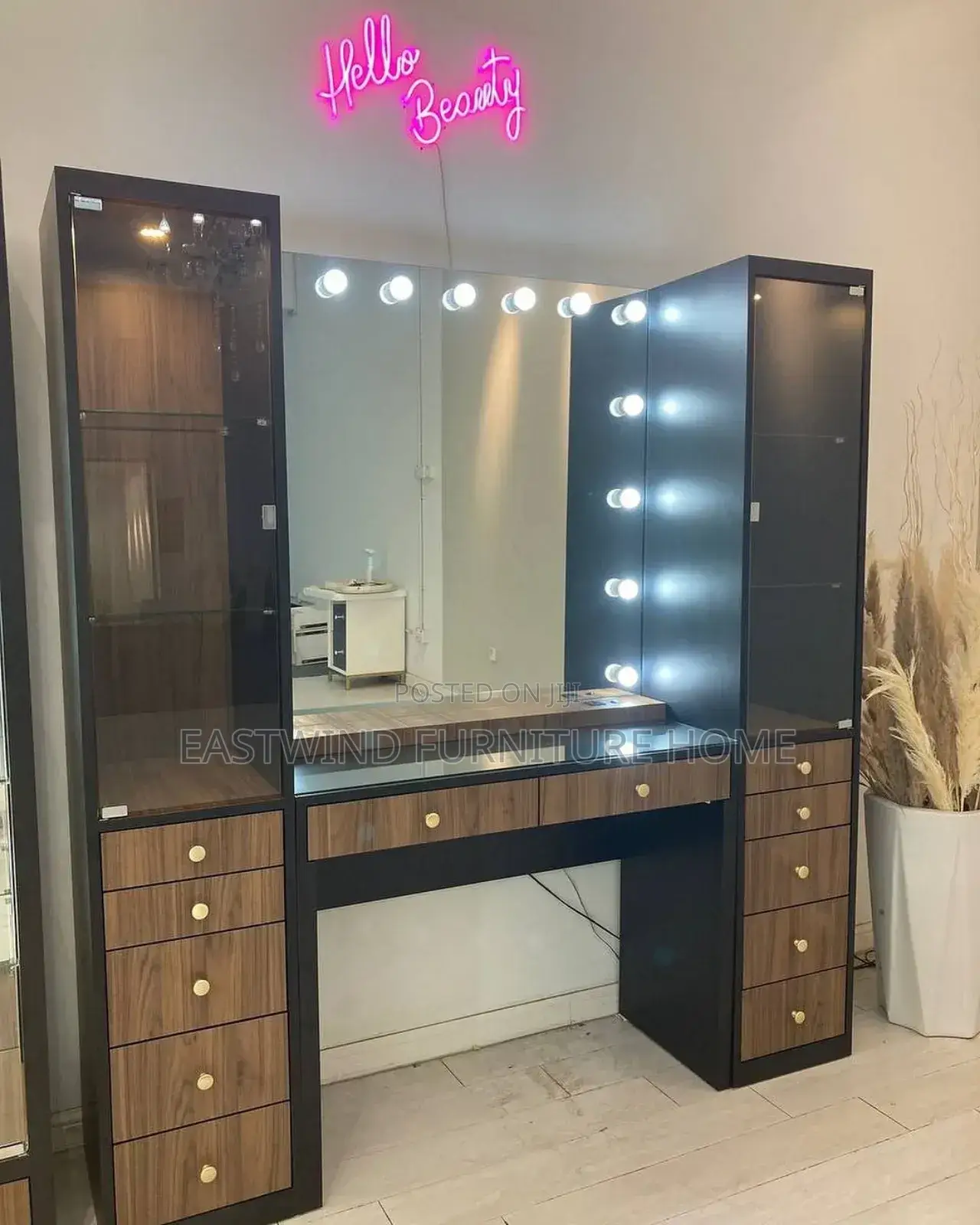 Classic Dressing Mirror
