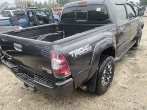 Toyota Tacoma 2015 Gray