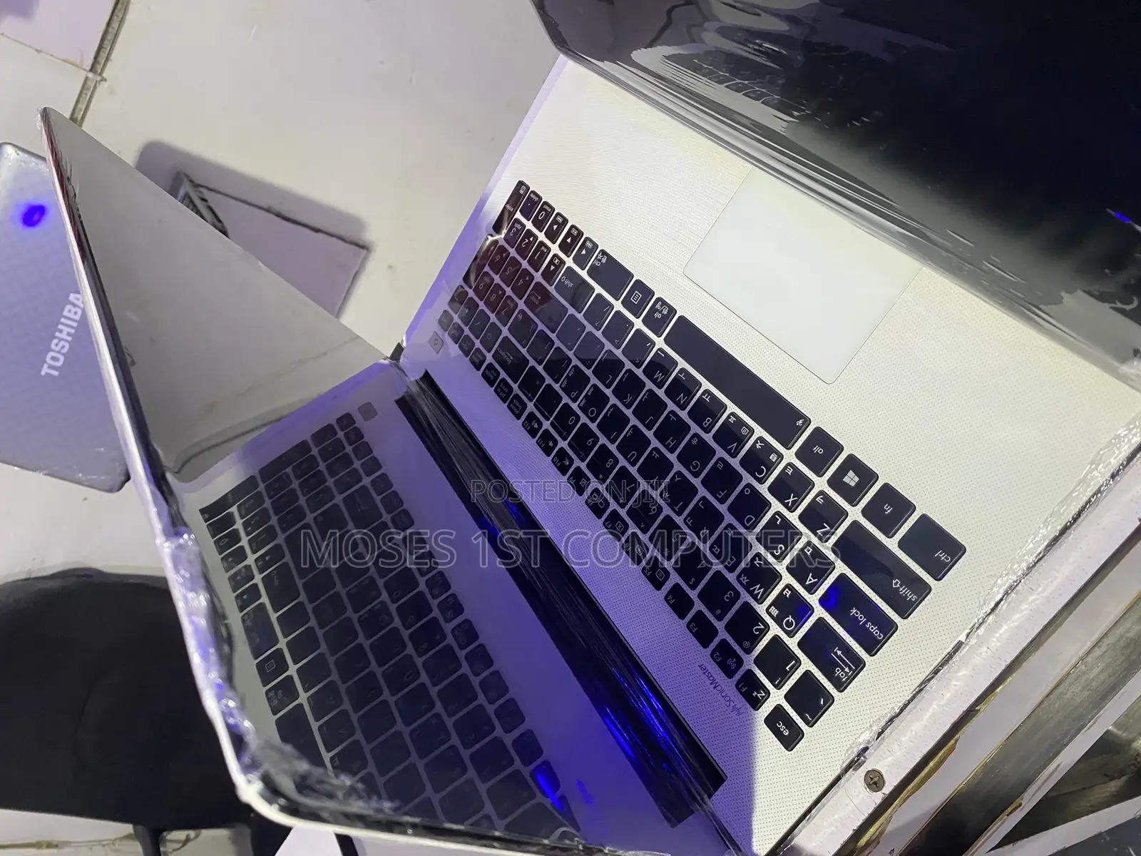 New Laptop Asus 4GB Intel HDD 500GB