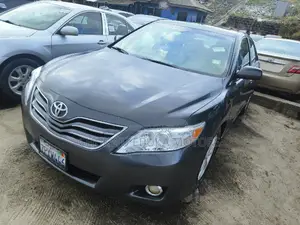 Toyota Camry 2010 Gray