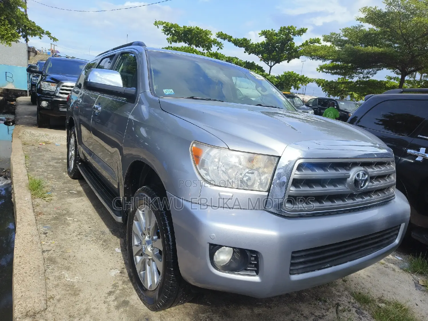 Toyota Sequoia 2013 Silver