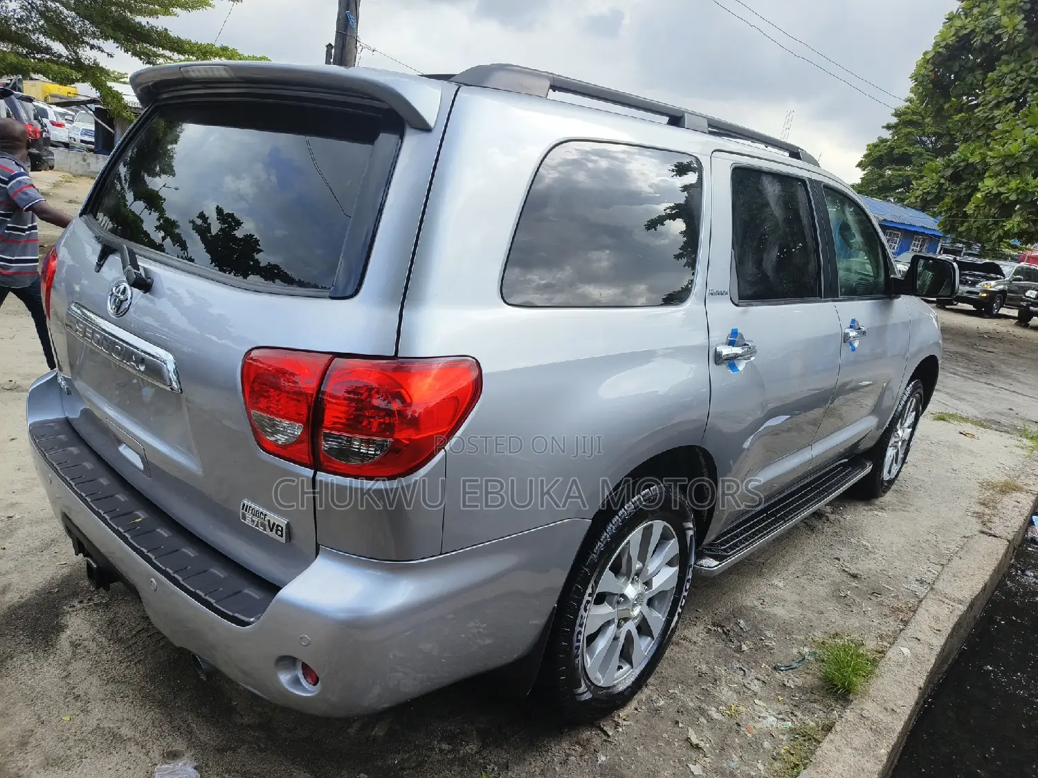 Toyota Sequoia 2013 Silver