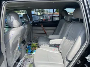 Toyota Highlander Limited 2010 Black