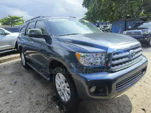 Toyota Sequoia 2015 Blue