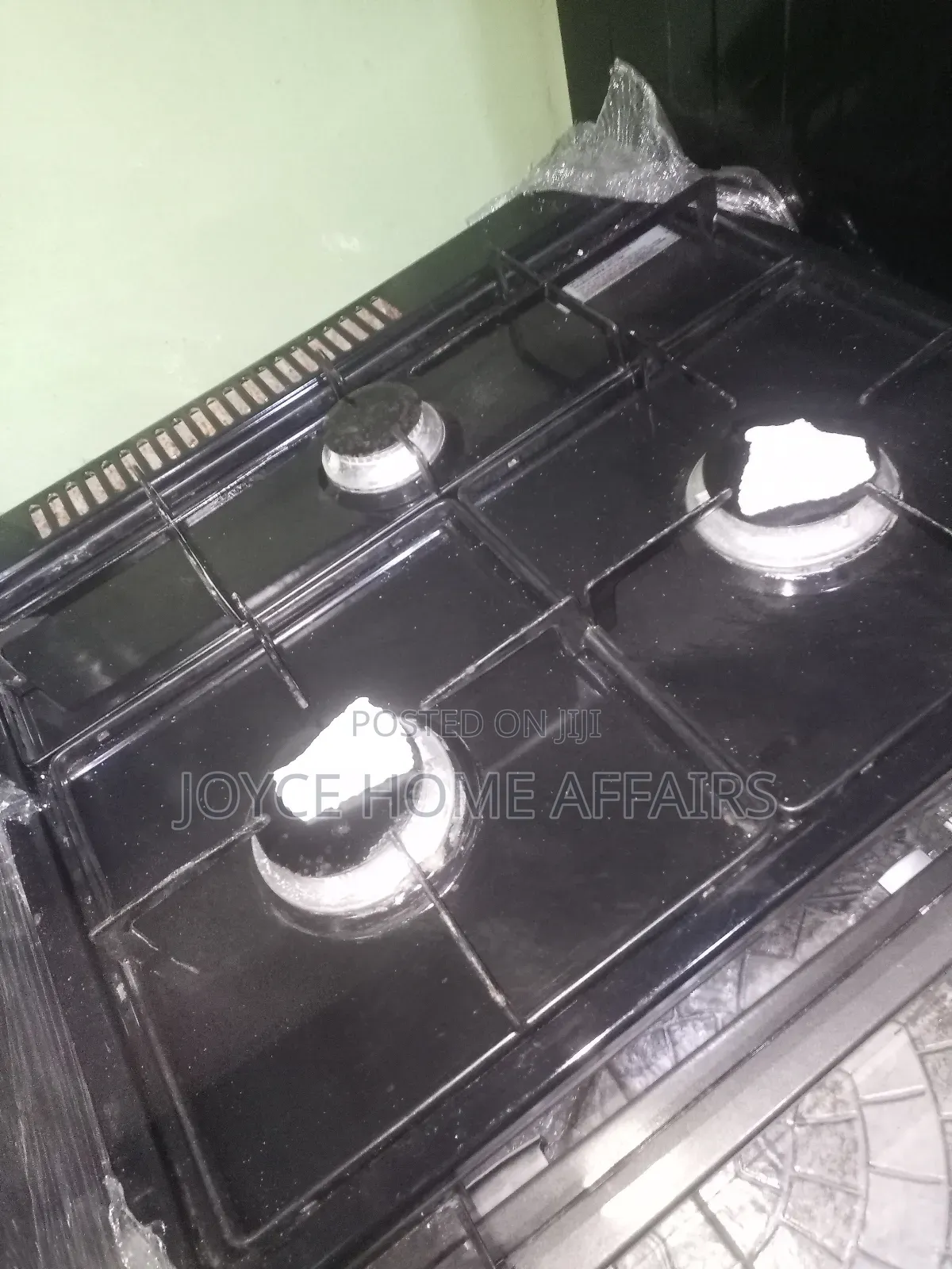 Three Burner Table Top Gas Cooker With Grill