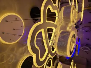 Chandeliers Dropping (4balls)
