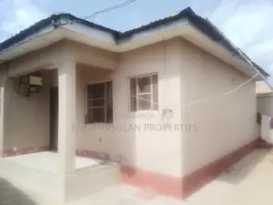 Furnished 1bdrm Block of Flats in Ganmo Via Amoyo, Ifelodun-Kwara