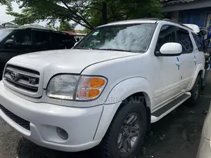 Toyota Sequoia 2004 White