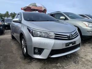 Toyota Corolla 2017 Silver