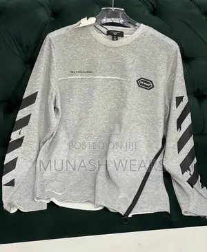 Luxury Offwhite Swirtshirt