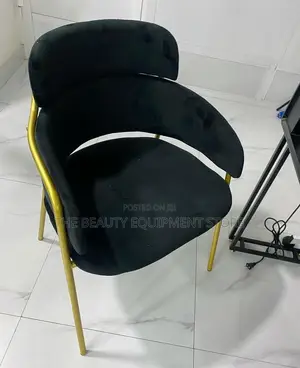 Nail Sofa Chair
