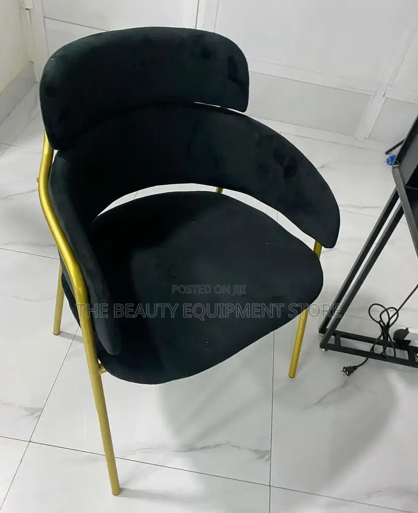 Nail Sofa Chair