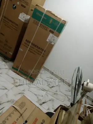 Double Door With Keylock Refrigerator 205L - Hisense.