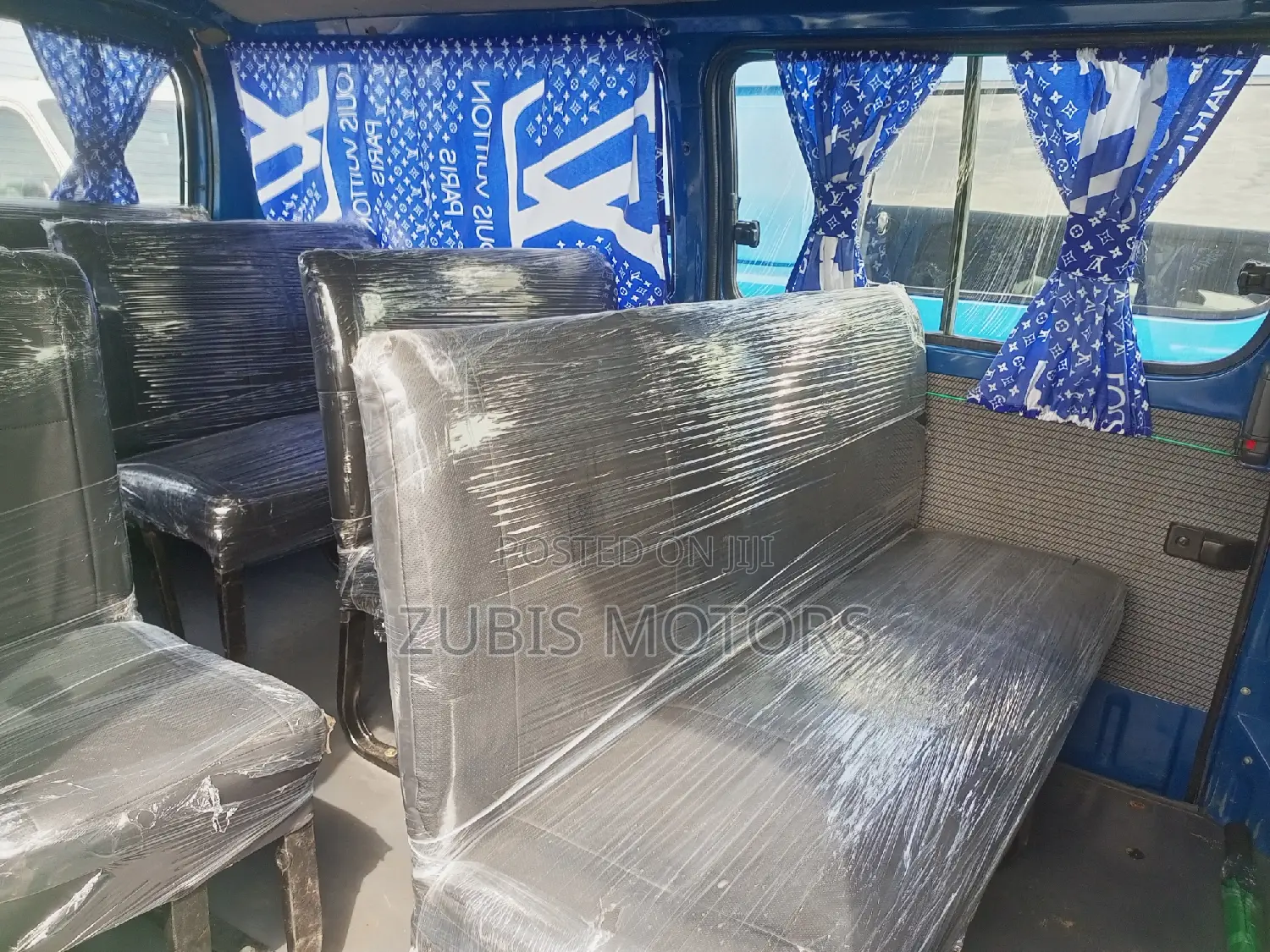 Toyota HiAce 2004 Blue