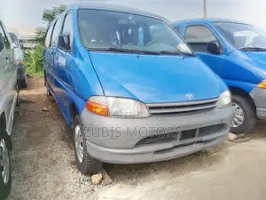Toyota HiAce 2004 Blue