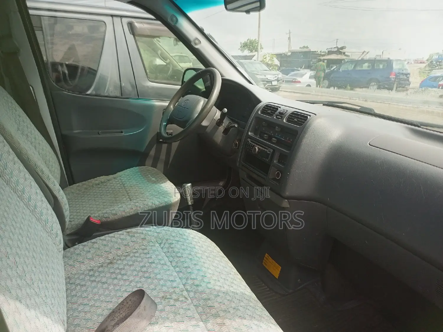 Toyota HiAce 2004 Silver