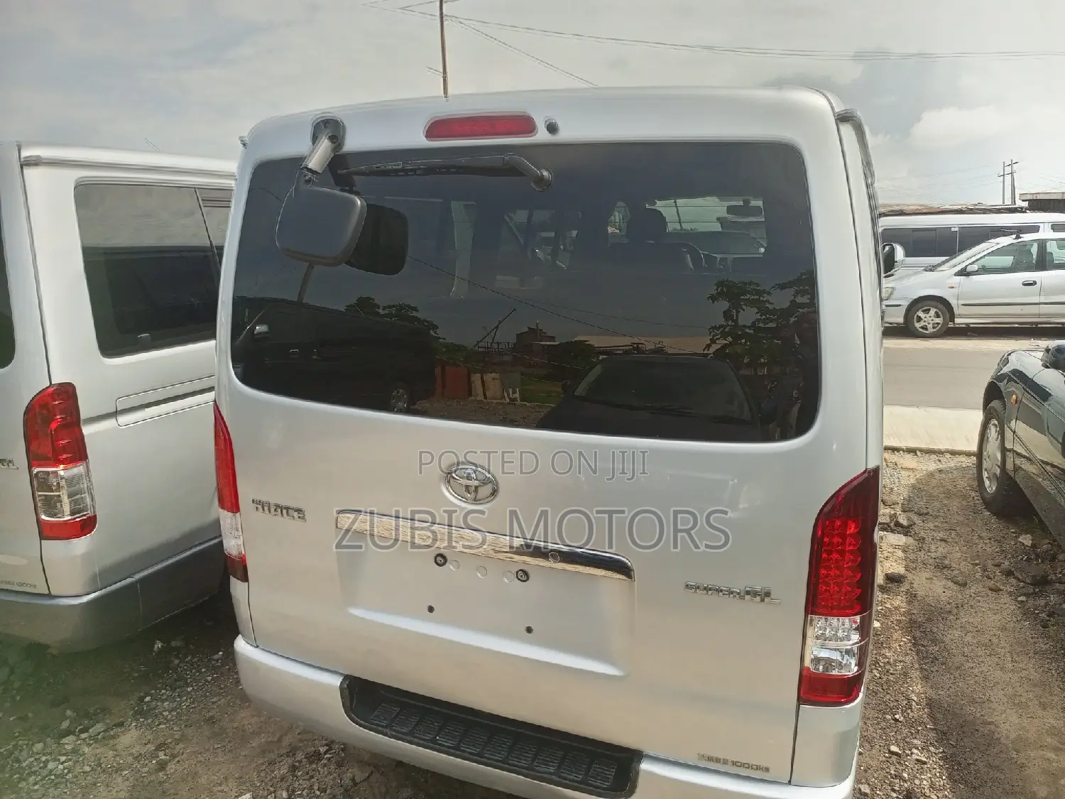 Toyota HiAce 2010 Silver