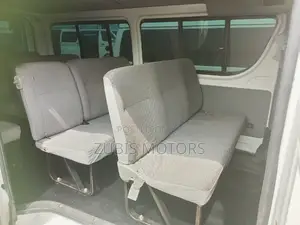 Toyota HiAce 2010 White