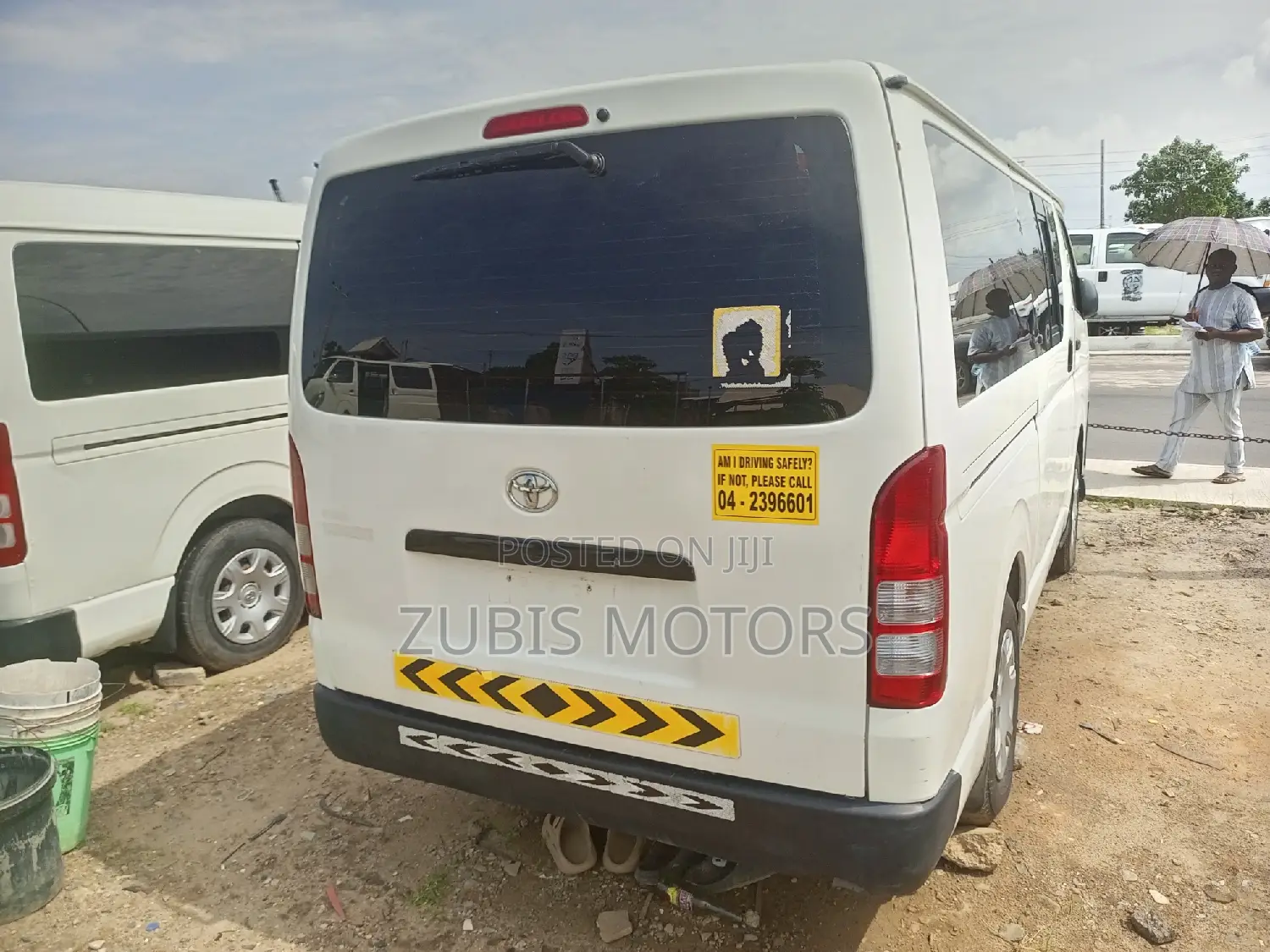 Toyota HiAce 2010 White