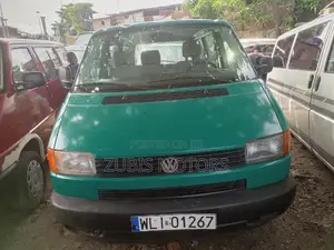 Volkswagen Transporter 2000 Green
