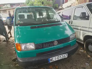 Volkswagen Transporter 2000 Green